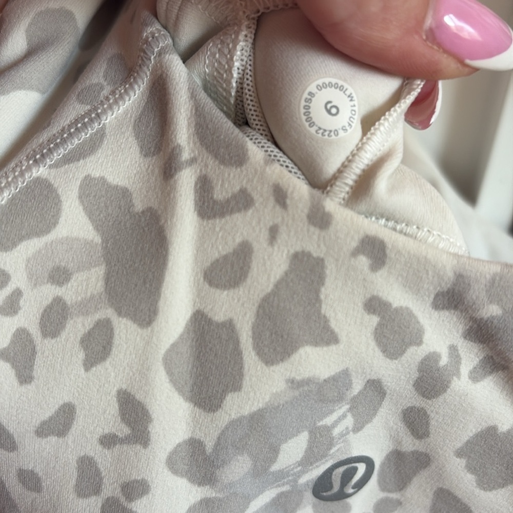 Lululemon Align Tank Cheetah Camo Antique White Multi size 6 - Picture 5 of 6